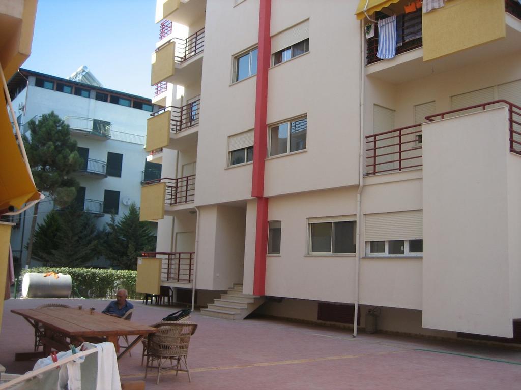 Aldom Apartments Durrës Exteriér fotografie